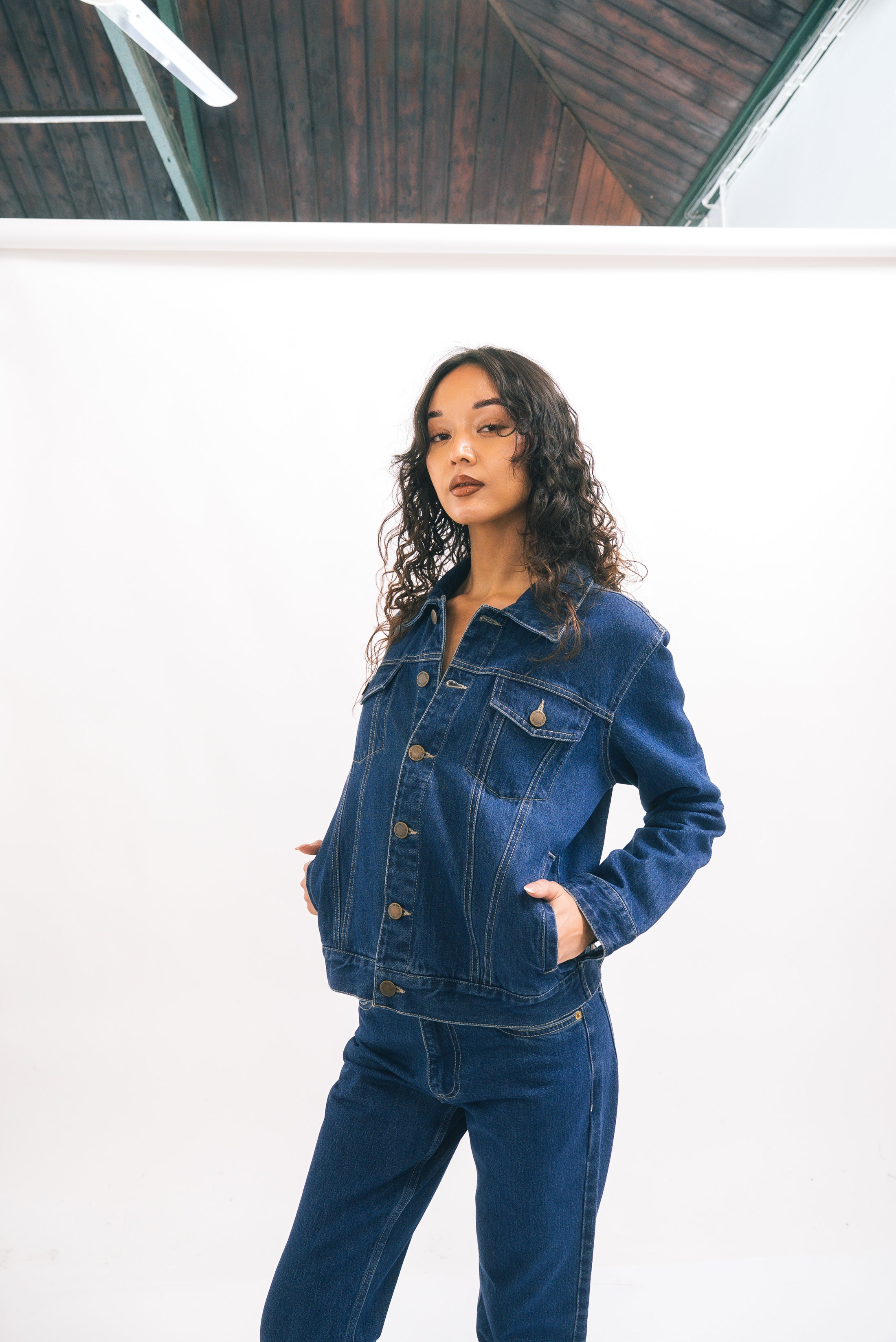 1991 Mid Rise Straight Leg Jeans in Mid Blue