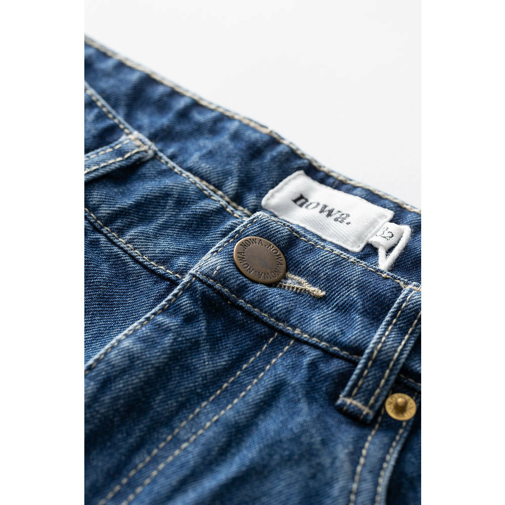 1991 Mid Rise Straight Leg Jeans in Mid Blue