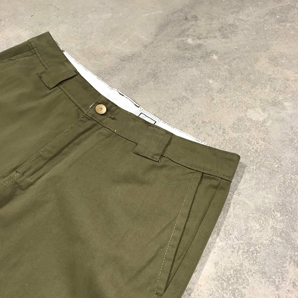 Yuri Chino Short - Army Green - nowa.