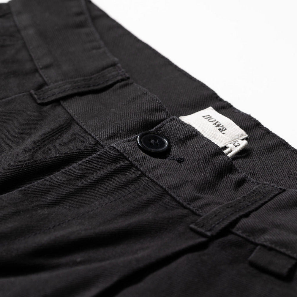 Straight Leg Cargo Trouser in Black