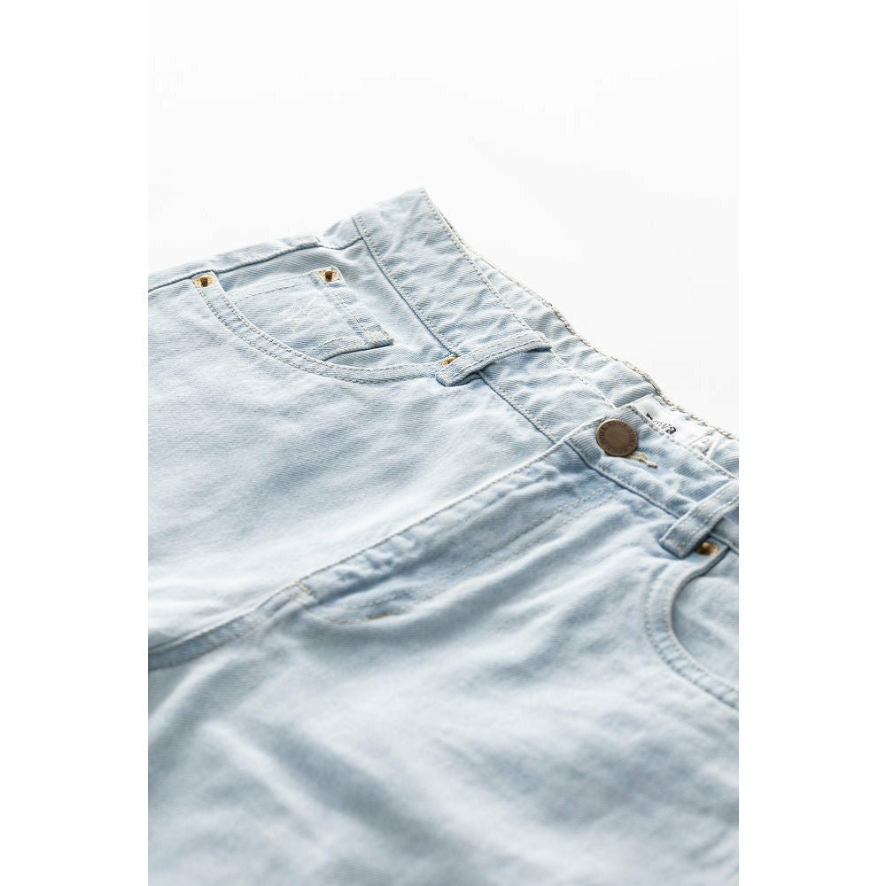 1983 Slim Leg Jeans in Light Blue