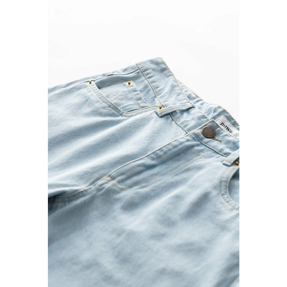 1991 Mid Rise Straight Leg Jeans in Light Blue