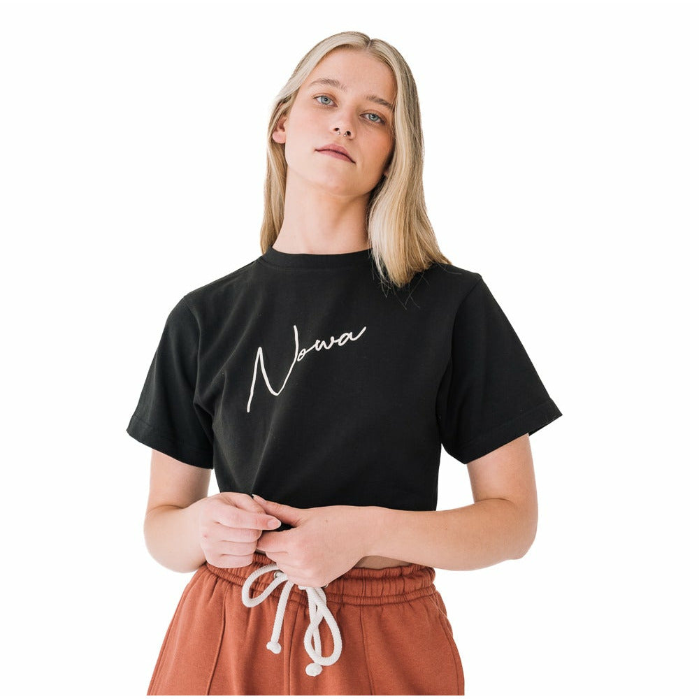 Signature Cropped Tee in Black
